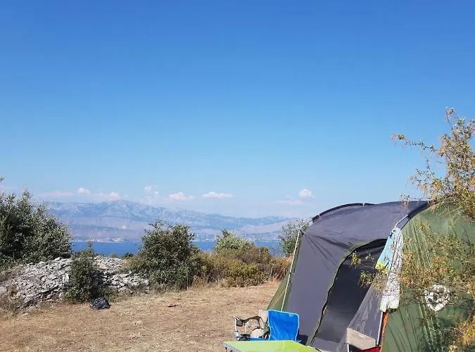 مكان تخييم Camping Brizi