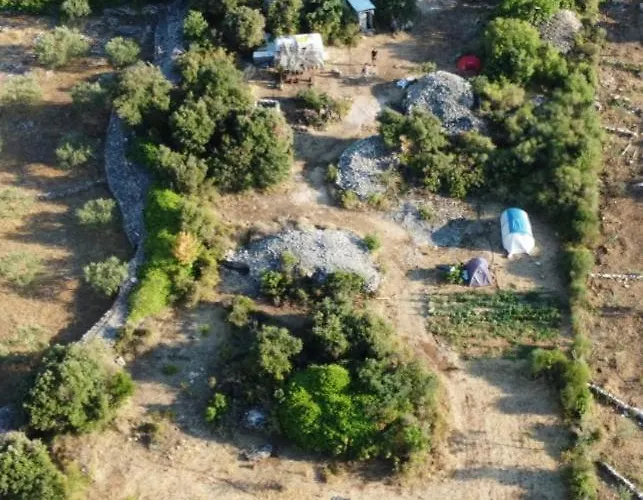 مكان تخييم Camping Brizi *